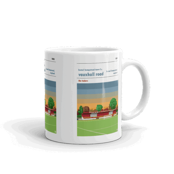 Retro look Vauxhall Road, Hemel Hempstead Town FC Mug - Image 2
