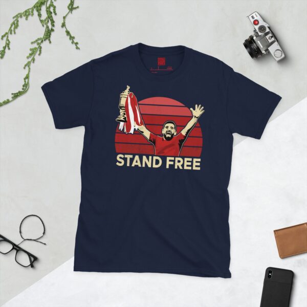Aberdeen FC Scottish Cup Winners T-Shirt in Navy – Graeme Shinnie Lifting Trophy with "STAND FREE" Text