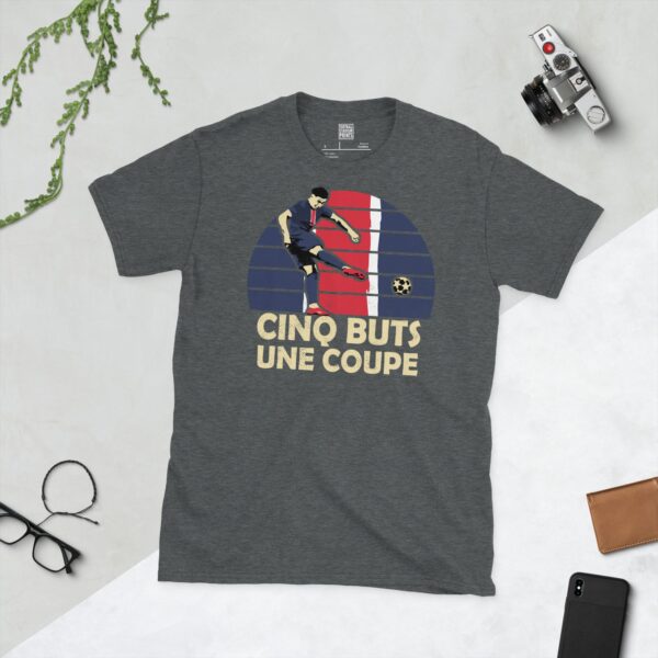 PSG 2025 Champions League T-Shirt in Dark Heather – Doué Scoring with Sunburst and "Cinq Buts, Une Coupe" Text