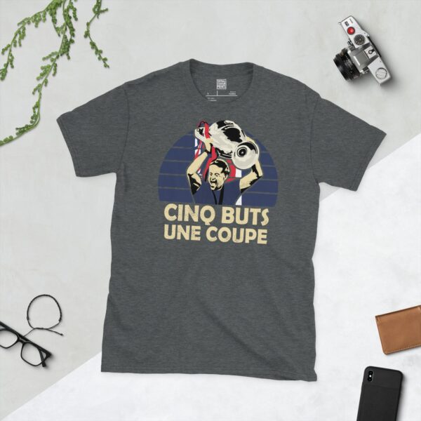 Luis Enrique PSG Trophy Lift T-Shirt in Dark heather – 2025 UCL Final with "Cinq Buts, Une Coupe" Text