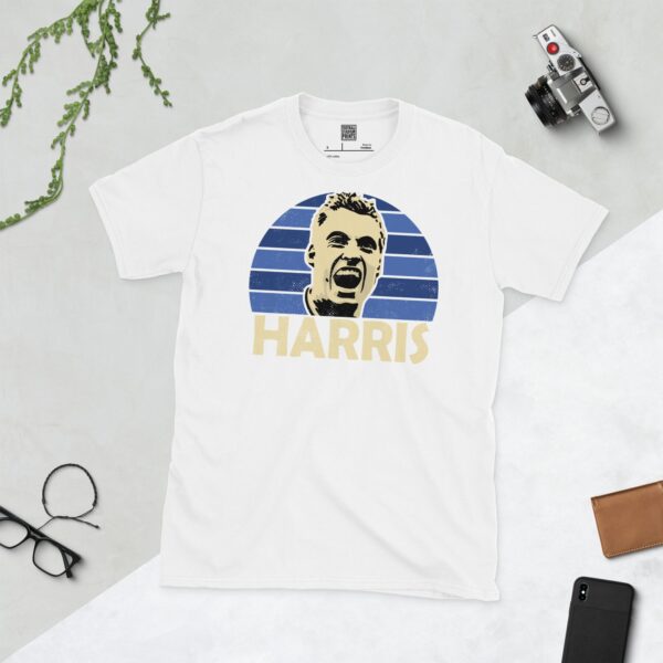 Show your Millwall pride in this white Neil Harris T-shirt. It features a blue sunburst design with "HARRIS" written under the main graphic.